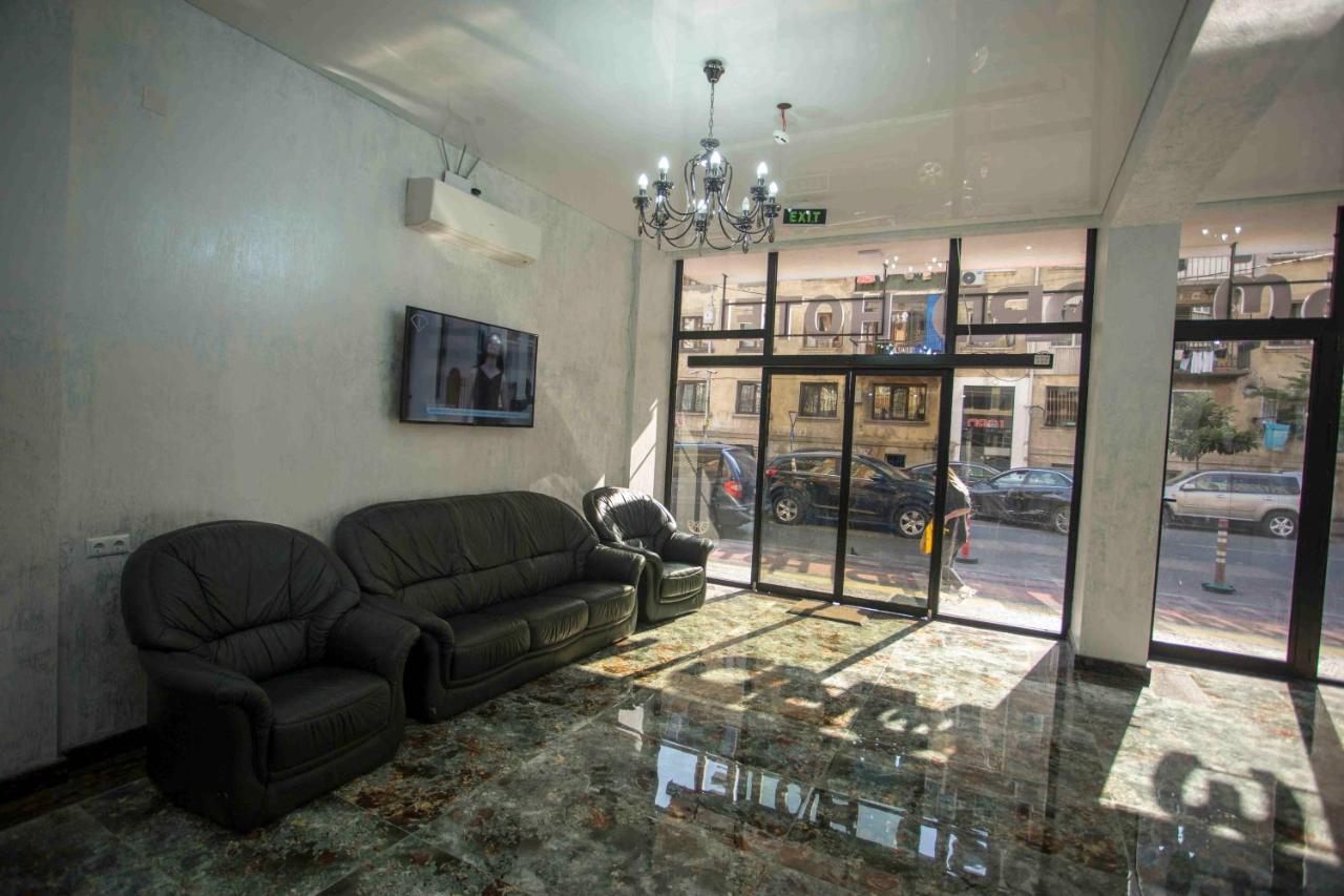 Hotel Lord Batumi Luaran gambar