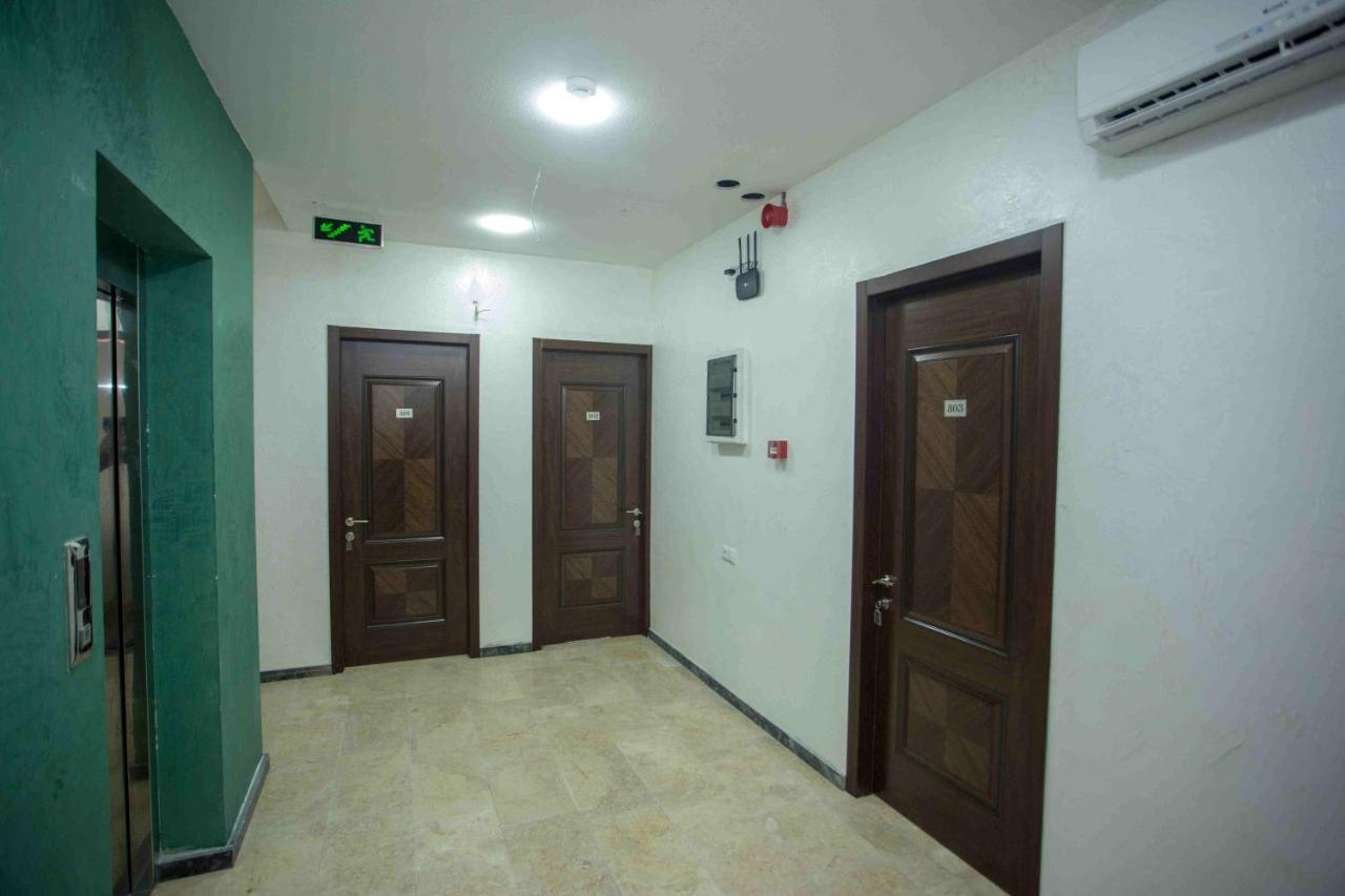 Hotel Lord Batumi Luaran gambar