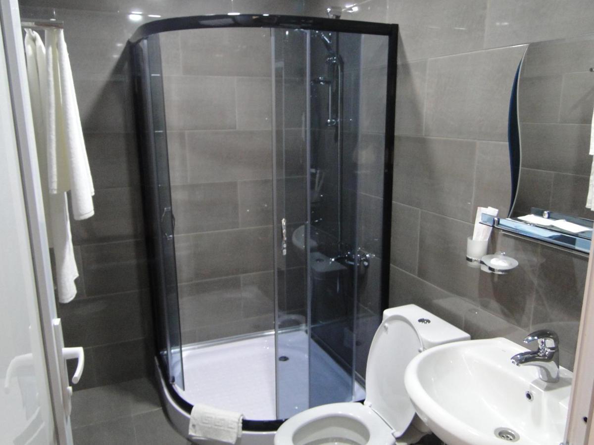 Hotel Lord Batumi Luaran gambar