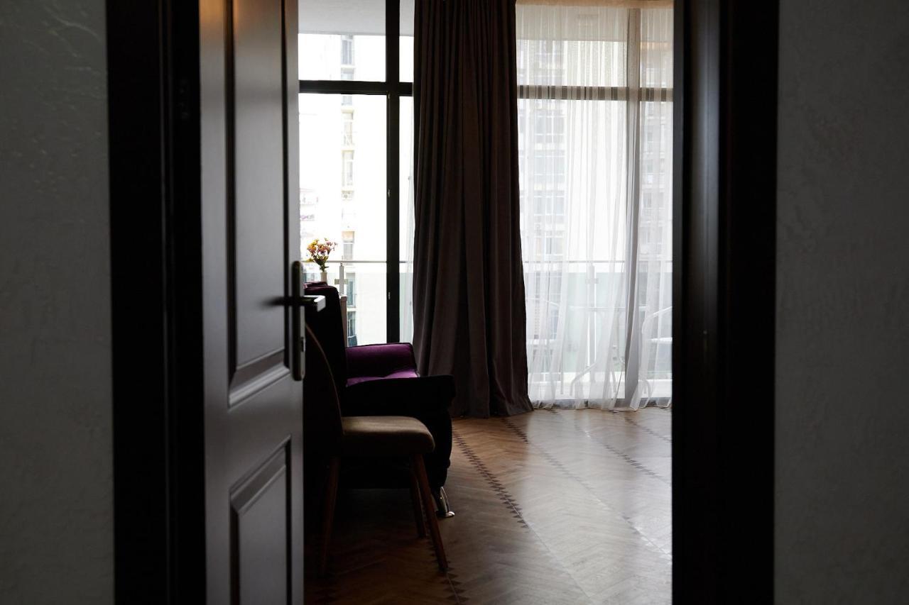 Hotel Lord Batumi Luaran gambar