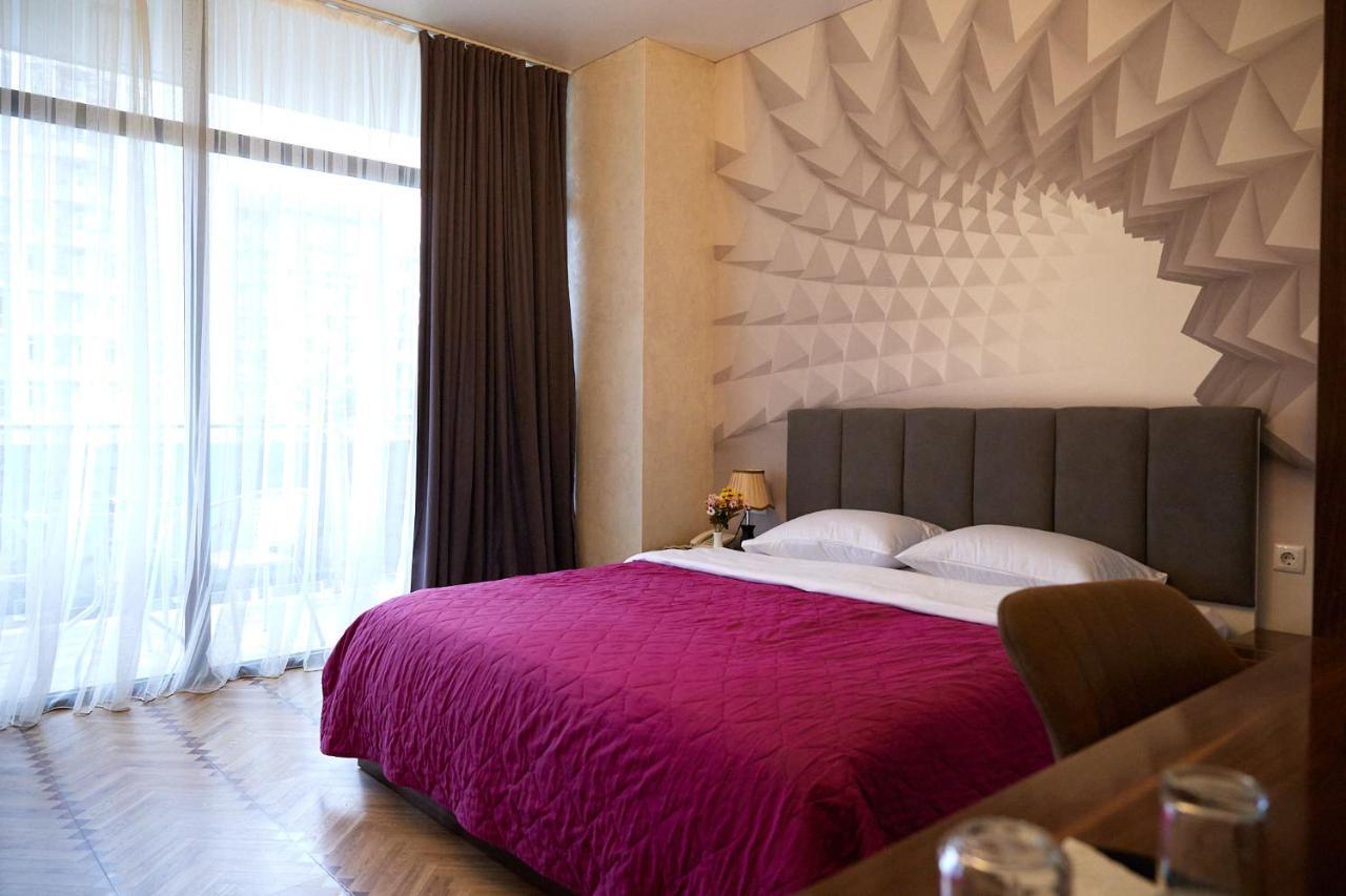 Hotel Lord Batumi Luaran gambar