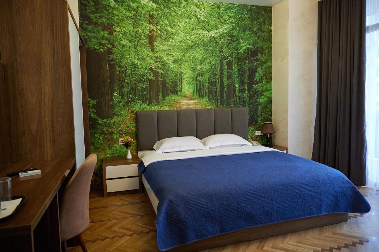 Hotel Lord Batumi Luaran gambar