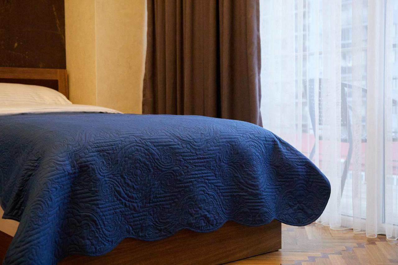 Hotel Lord Batumi Luaran gambar
