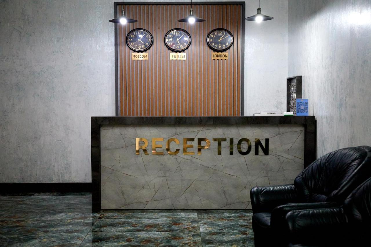 Hotel Lord Batumi Luaran gambar